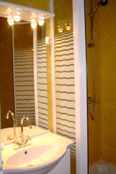 Guigonis shower room, Nice France